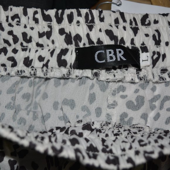 Animal Print Joggers- WITH POCKETS! - Picture 2 of 4